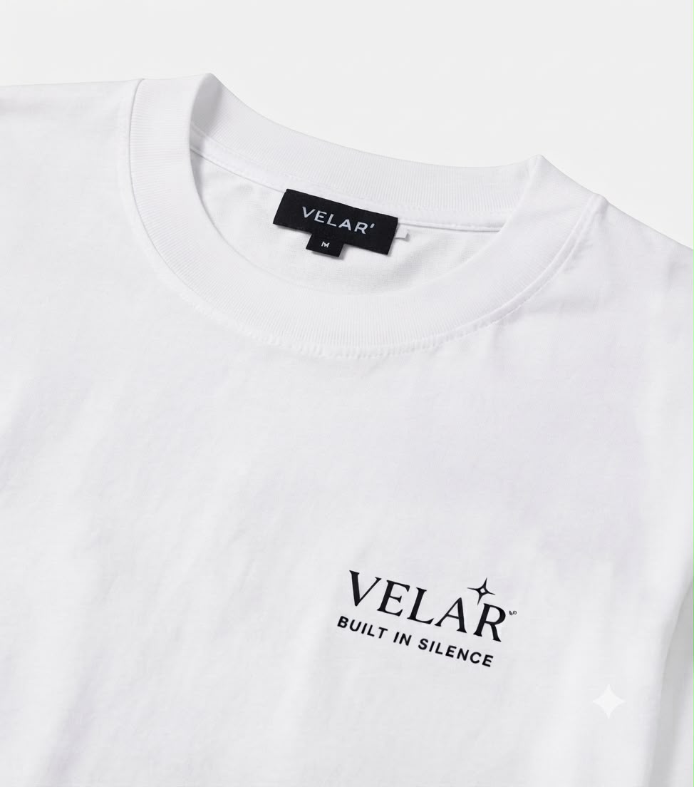 T-Shirt Oversize "Velar Ethereal Motion" – Édition Monochrome